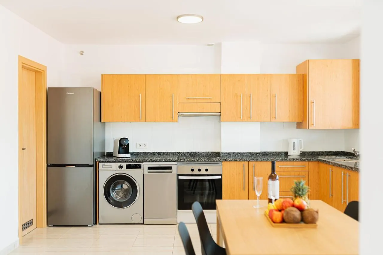 Spacious Apartment With Large Terrace In Amarilla Golf 圣米格尔德阿沃纳 0*,  西班牙